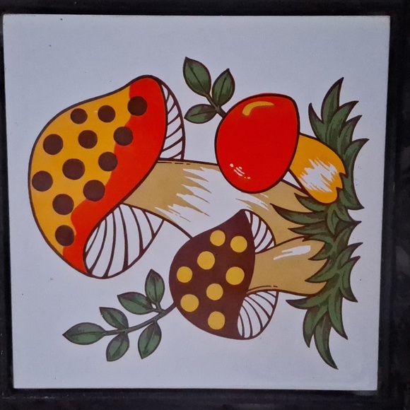 A vintage Sears mushroom cast iron trivet - Picture 4 of 4